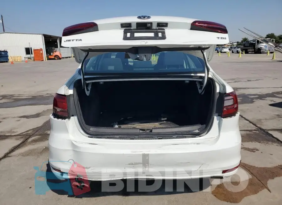3VW2B7AJ3HM261843 Photo# 6