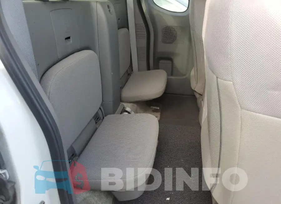 1N6BD0CT5HN776039 Photo# 10