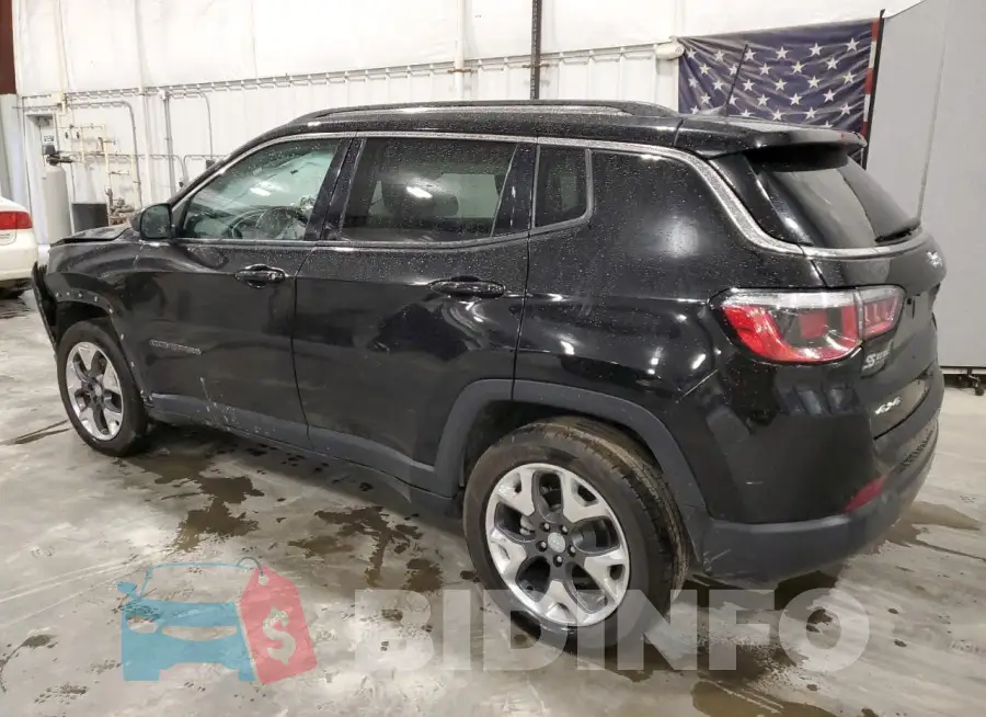 3C4NJDCB2LT170651 Photo# 2