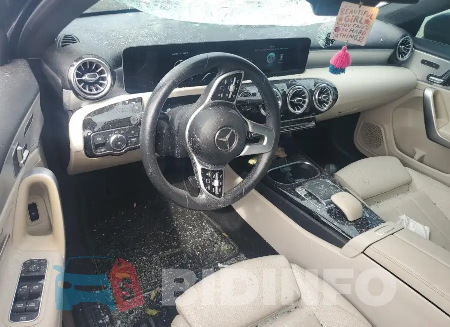WDD3G4EB7KW028295 Photo# 8