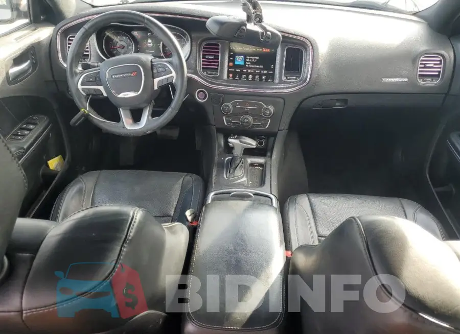 2C3CDXJG4FH817776 Photo# 8