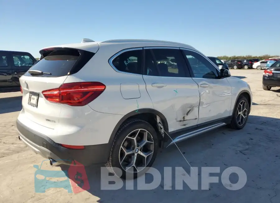 WBXHT3C3XJ5L27448 Photo# 3