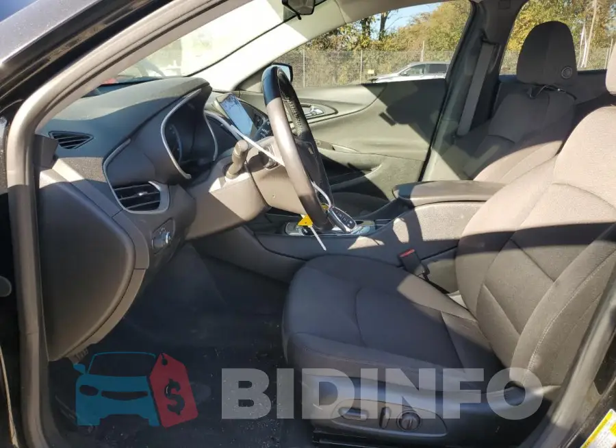 1G1ZG5ST3KF211628 Photo# 7
