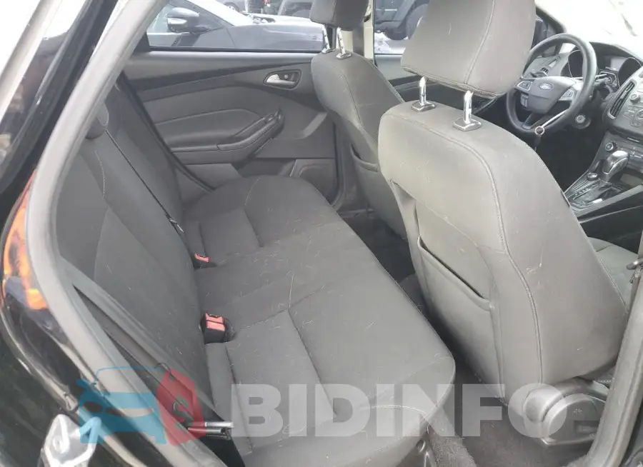 1FADP3F2XGL282914 Photo# 10