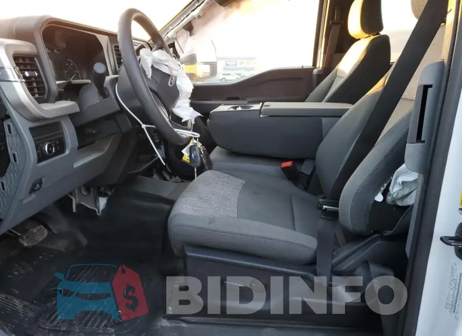 1FT7X2BN3PED11417 Photo# 7