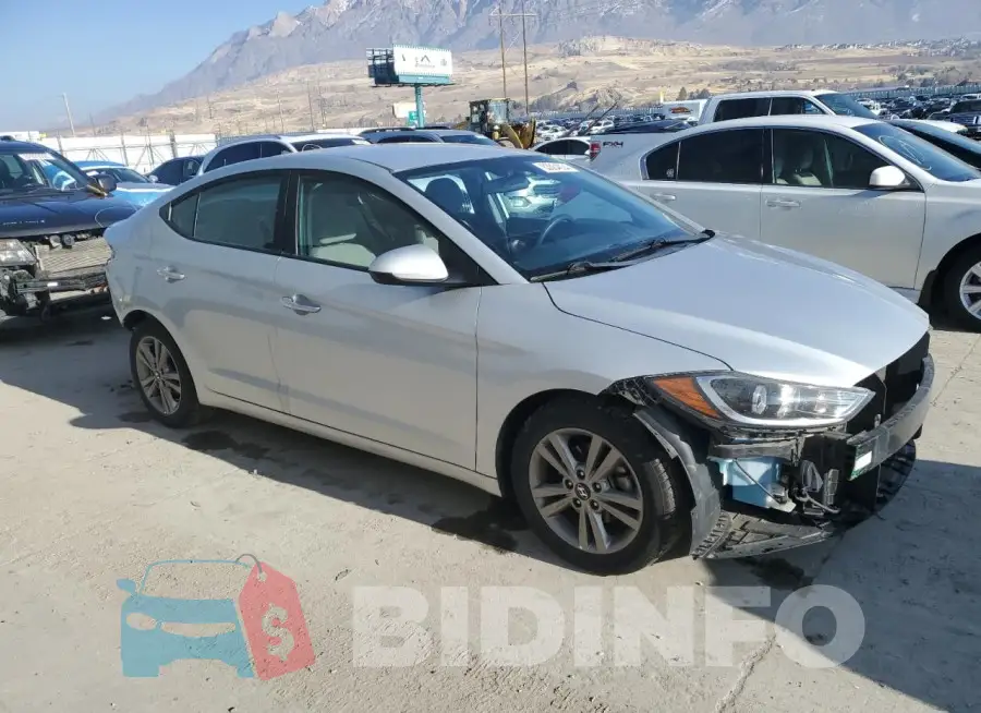 5NPD84LFXJH257477 Photo# 4