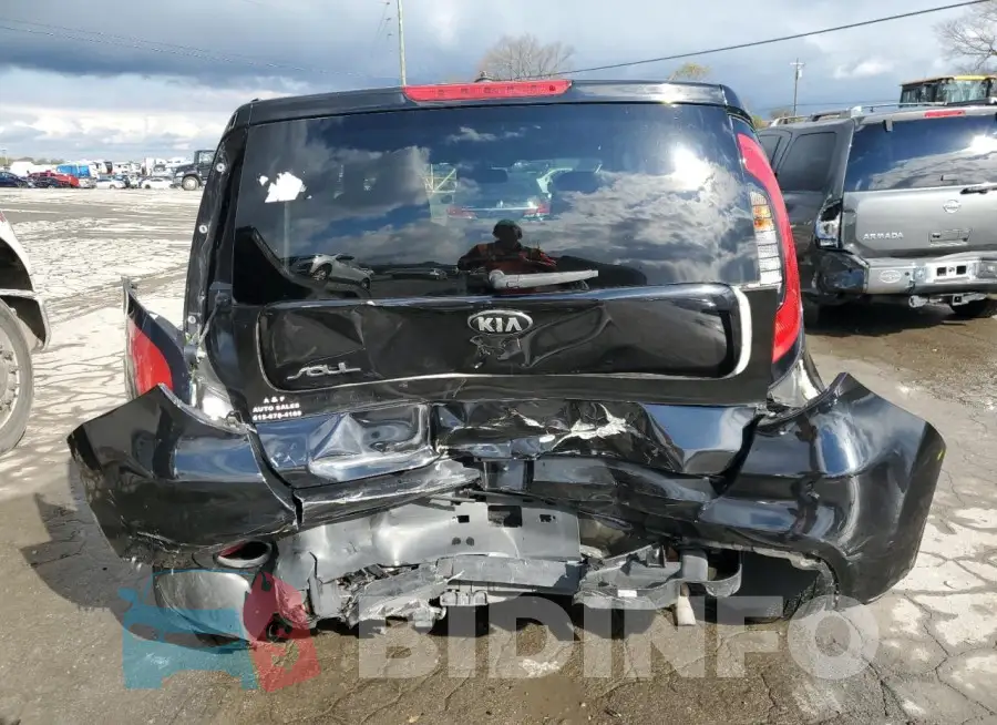 KNDJN2A2XH7503832 Photo# 6
