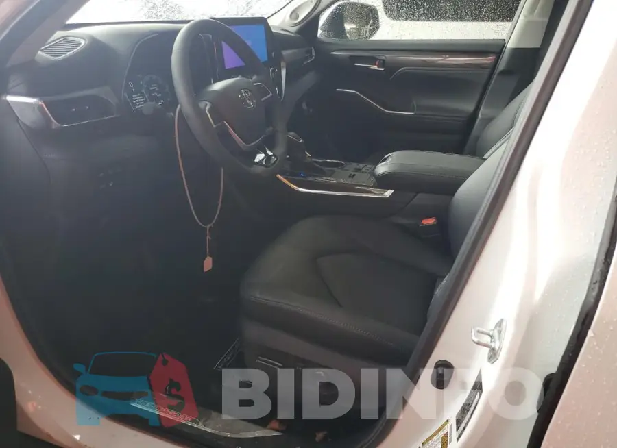 5TDEBRCH8RS628923 Photo# 7