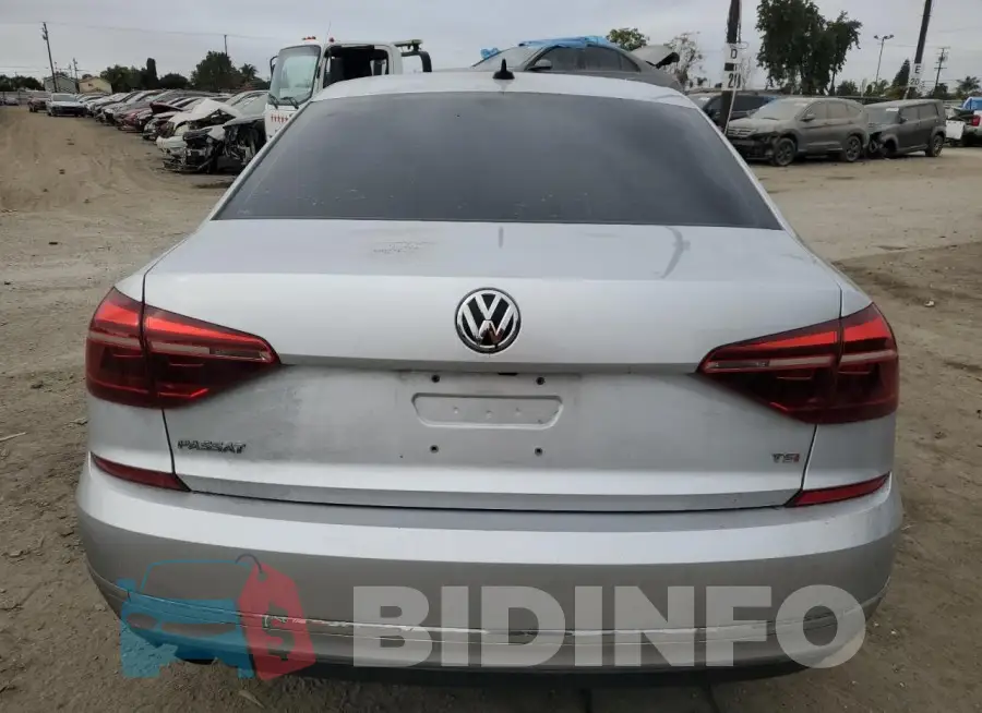 1VWLA7A36KC009652 Photo# 6