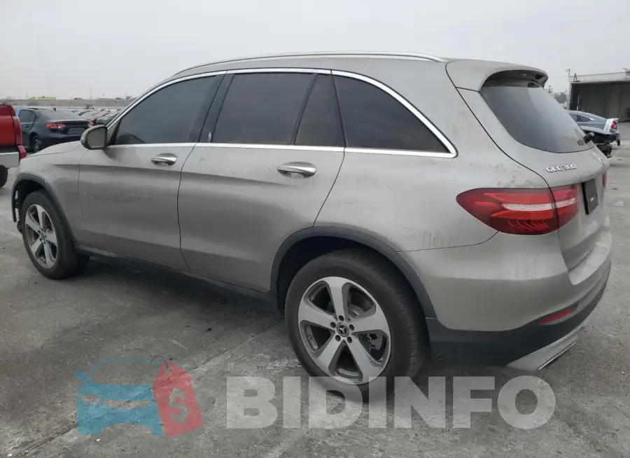 WDC0G4JB6KV150262 Photo# 2