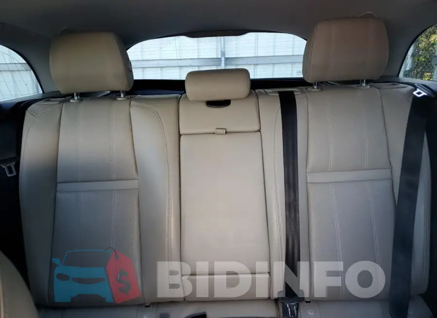 SALYB2RX3JA712029 Photo# 10