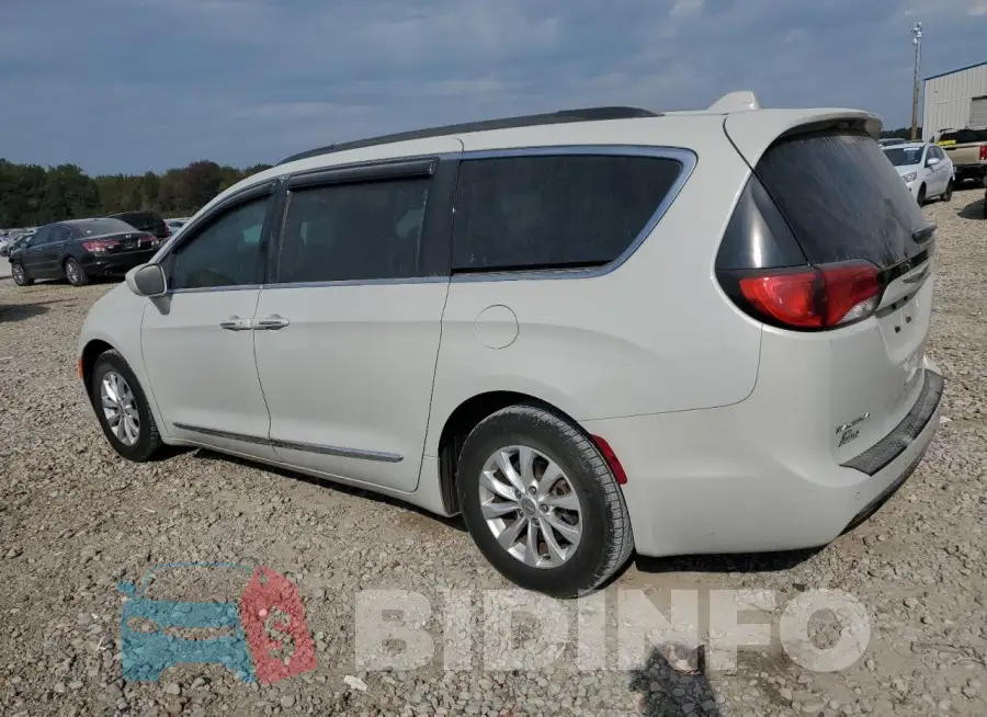 2C4RC1BG8HR616352 Photo# 2