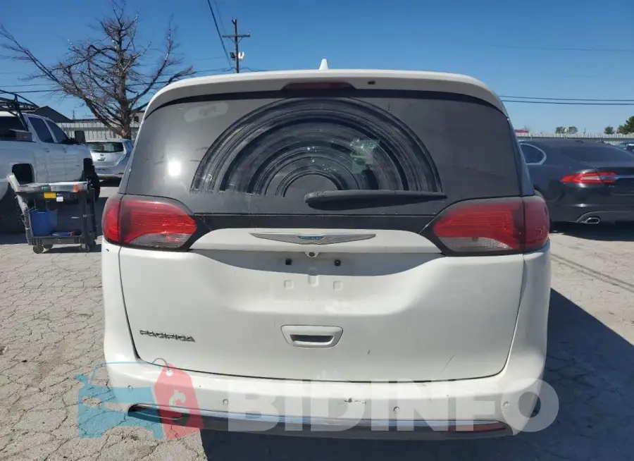 2C4RC1N73LR277732 Photo# 6