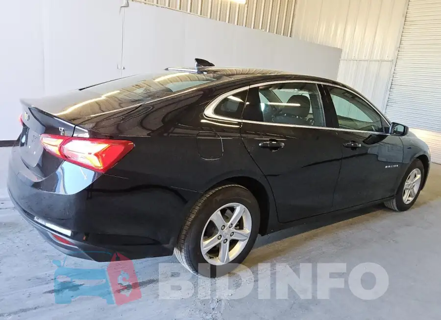 1G1ZD5ST2NF193863 Photo# 3