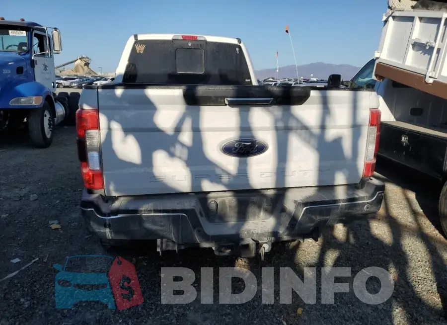 1FT8W3BT4JEB60736 Photo# 6