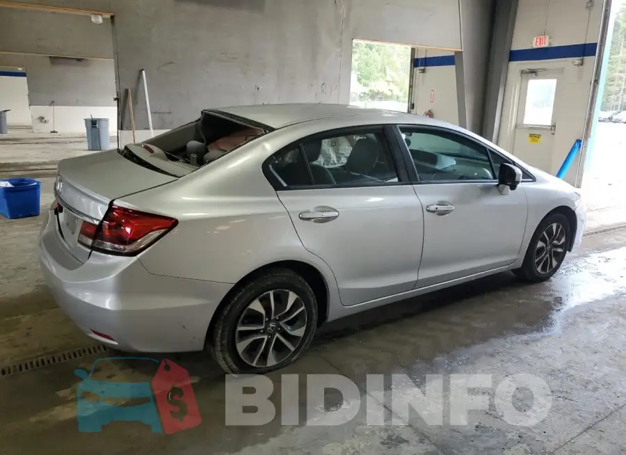 19XFB2F86FE009945 Photo# 3