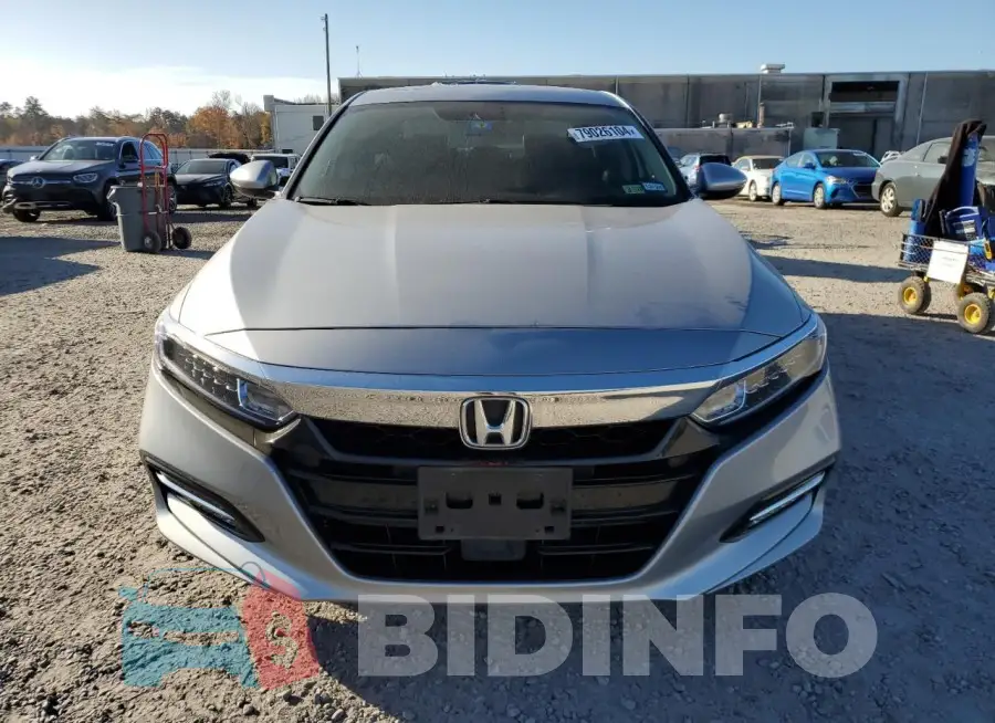1HGCV3F50LA007887 Photo# 5
