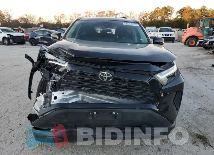 2T3P1RFVXPW390940 Photo# 5