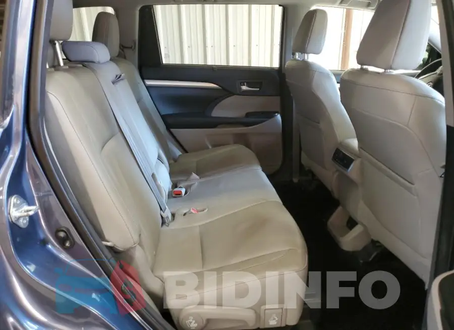 5TDJKRFH4FS138775 Photo# 11