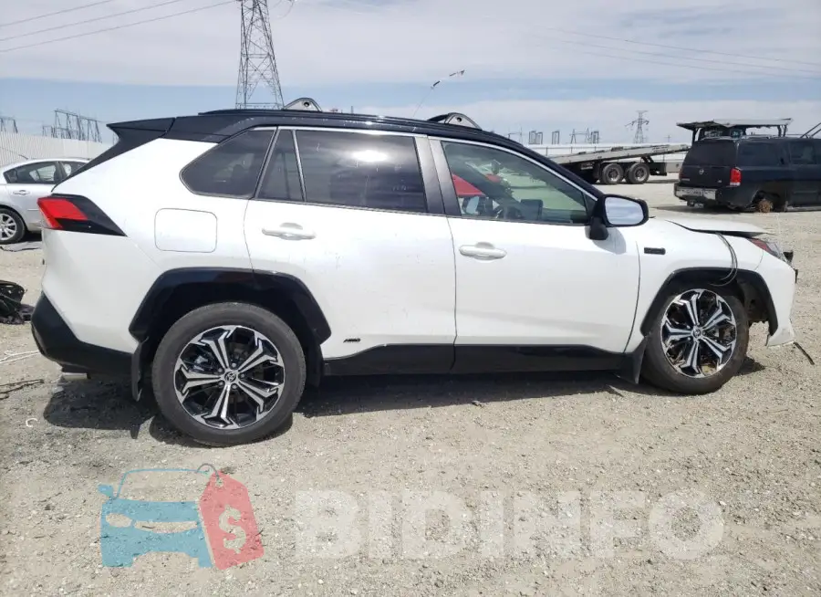 JTMEB3FV4PD150961 Photo# 3