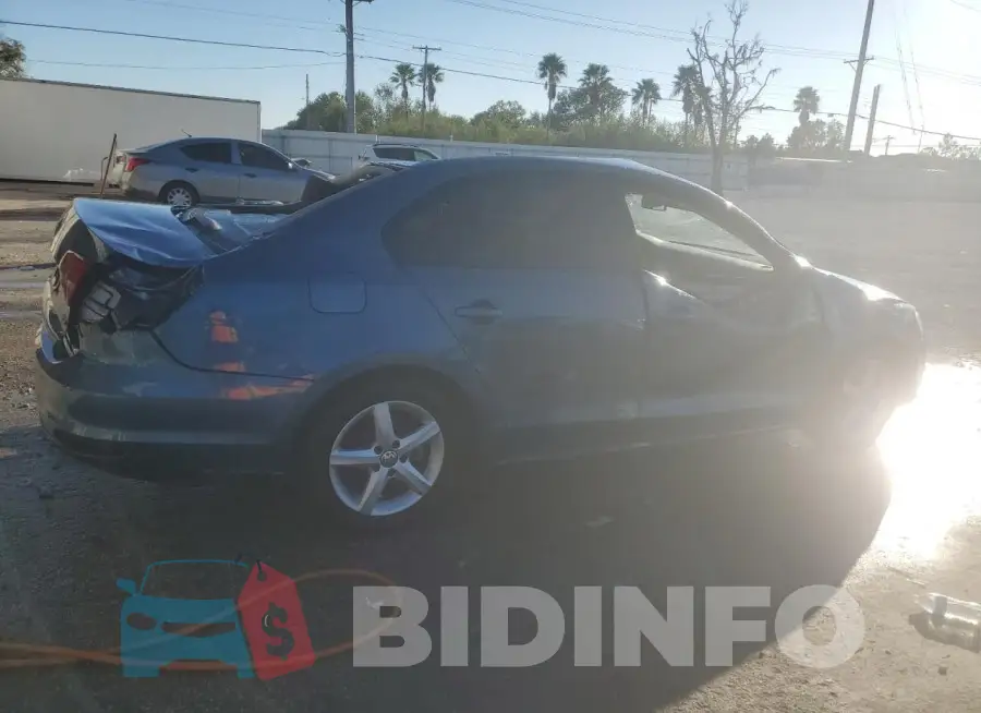 3VW267AJ4GM344541 Photo# 3