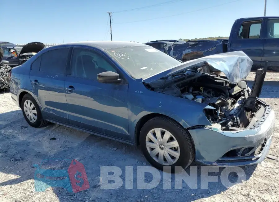 3VW267AJ6GM390467 Photo# 4