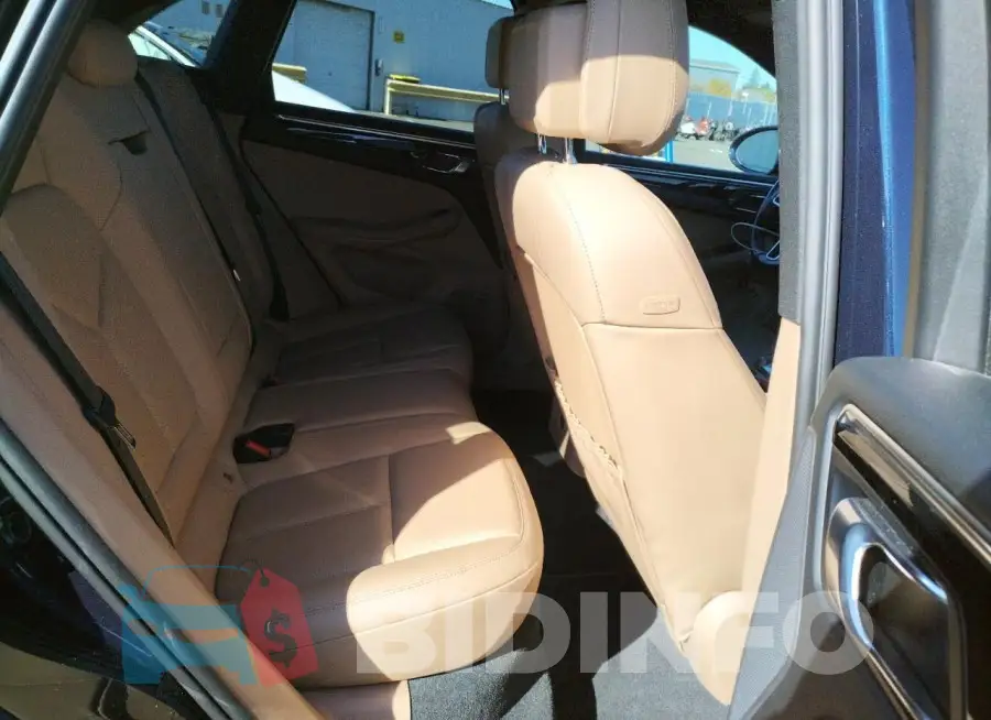 WP1AB2A50MLB30092 Photo# 11