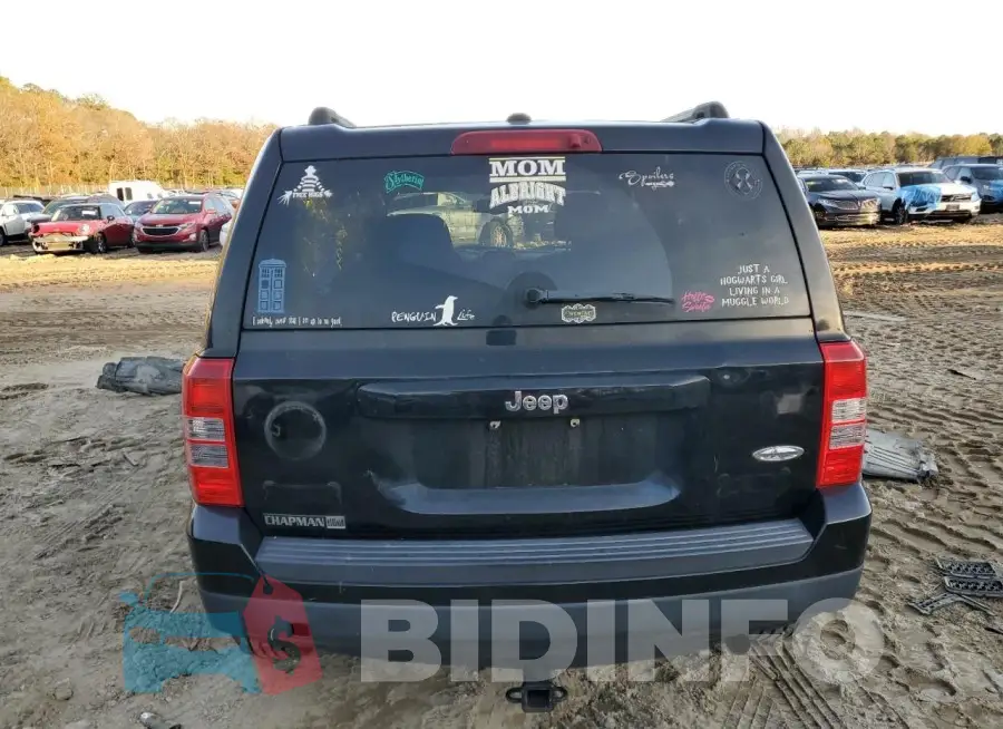 1C4NJPFA2FD106916 Photo# 6