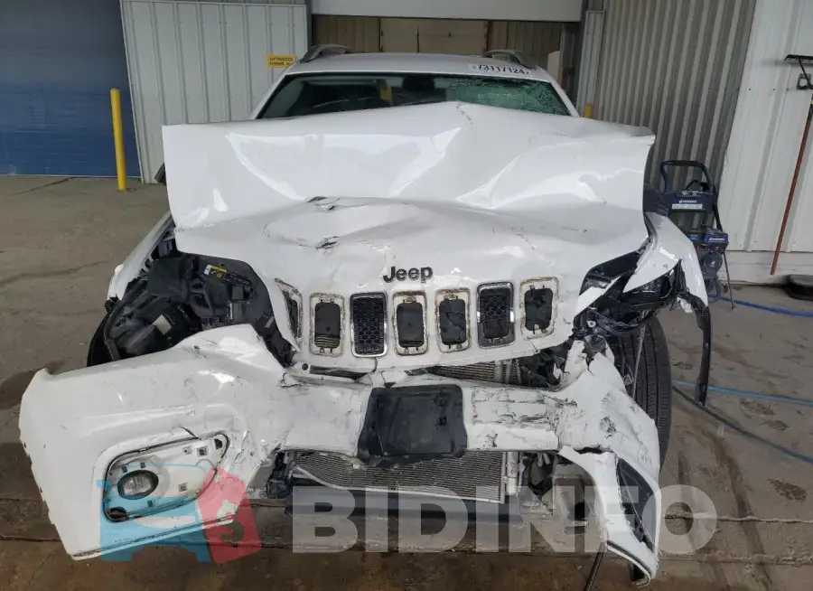 1C4PJLLB3KD151419 Photo# 5