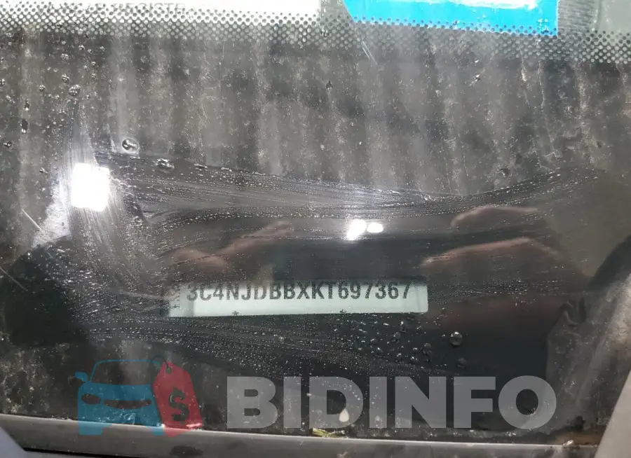 3C4NJDBBXKT697367 Photo# 14