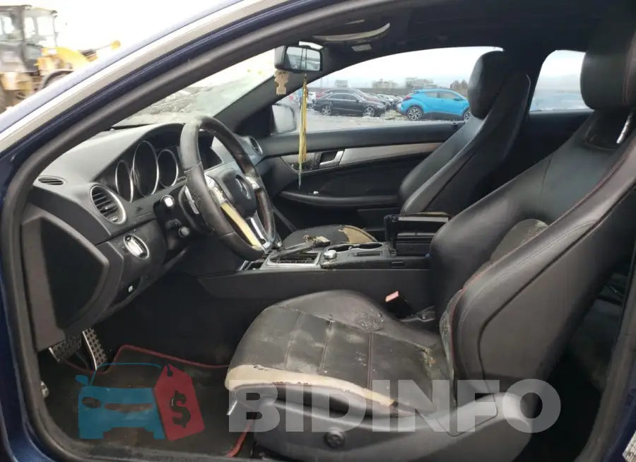 WDDGJ4HB1FG412071 Photo# 7
