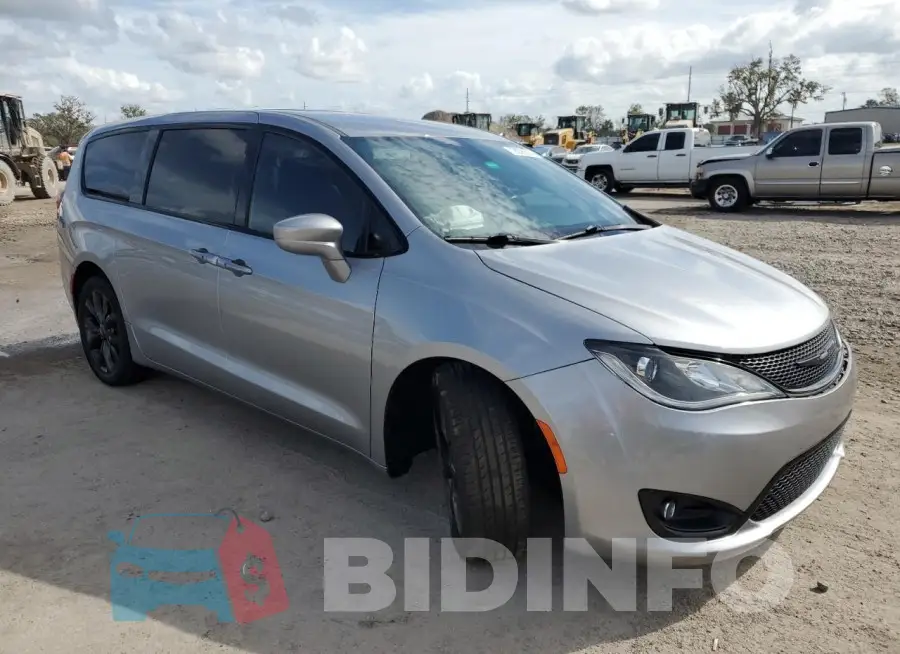 2C4RC1FG5LR147708 Photo# 4