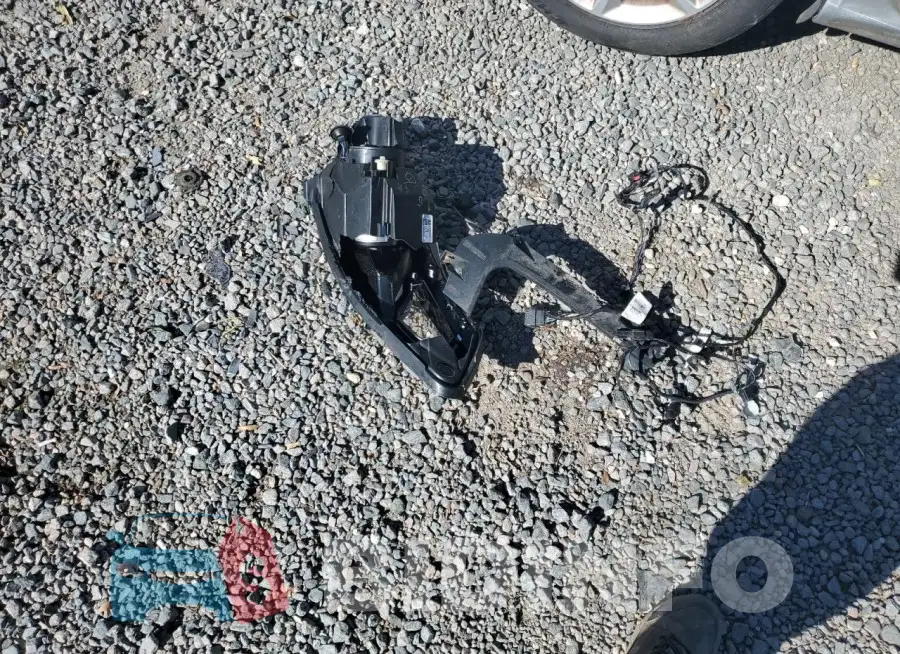 1G1ZF5SU9JF177284 Photo# 12
