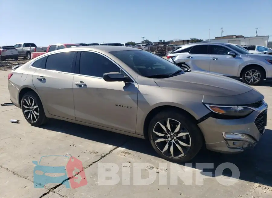 1G1ZG5ST3RF175563 Photo# 4