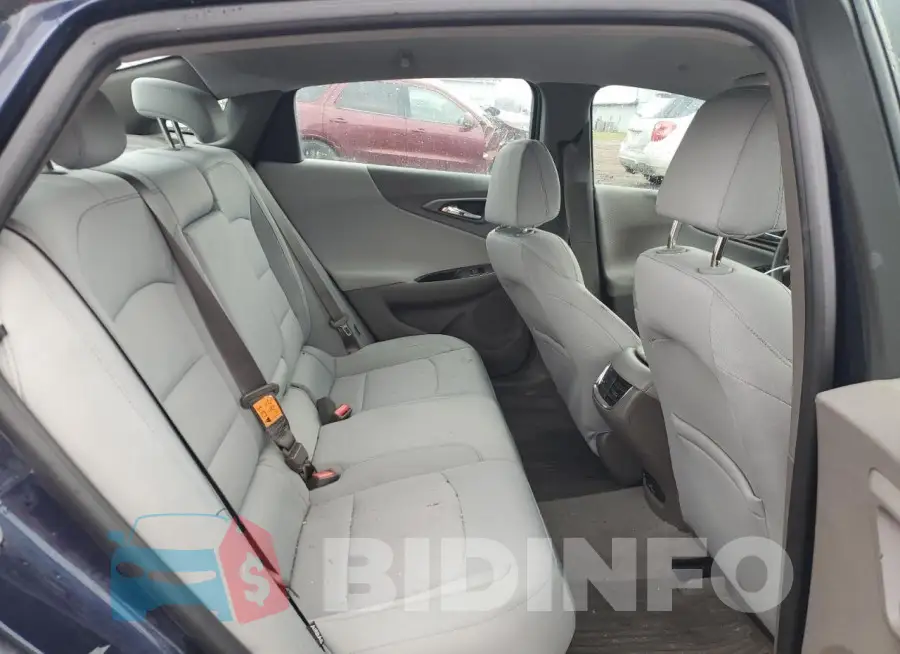 1G1ZJ5SU4HF201452 Photo# 10