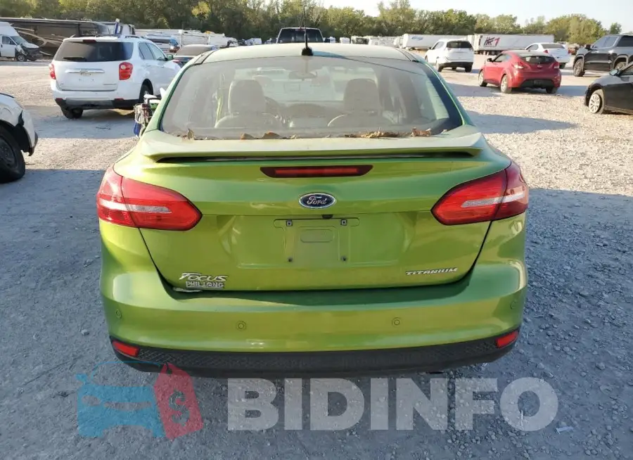 1FADP3J21JL293931 Photo# 6