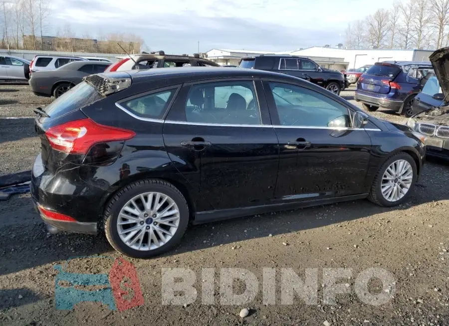 1FADP3N27GL319516 Photo# 3