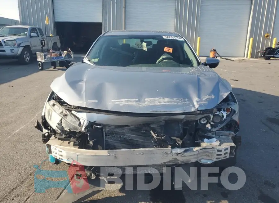 19XFC2F54GE220694 Photo# 5