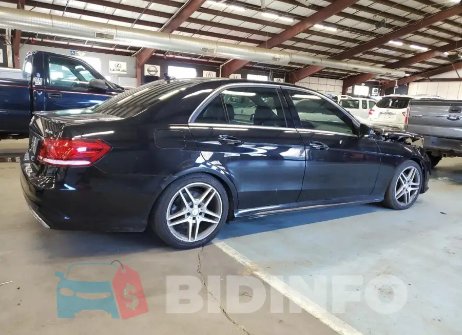 WDDHF8JB3FB103352 Photo# 3