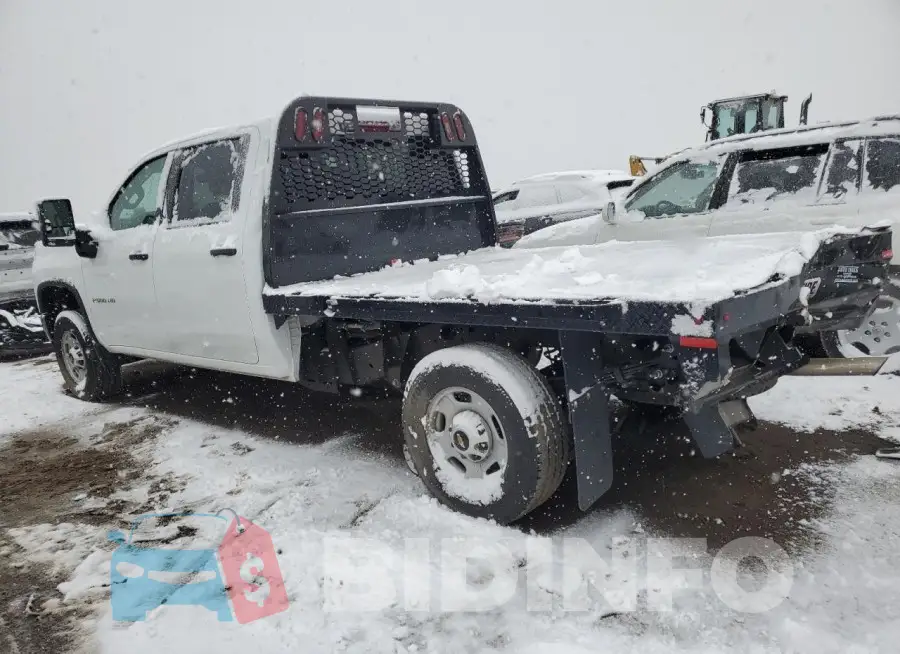 1GB4YLE70PF244972 Photo# 2