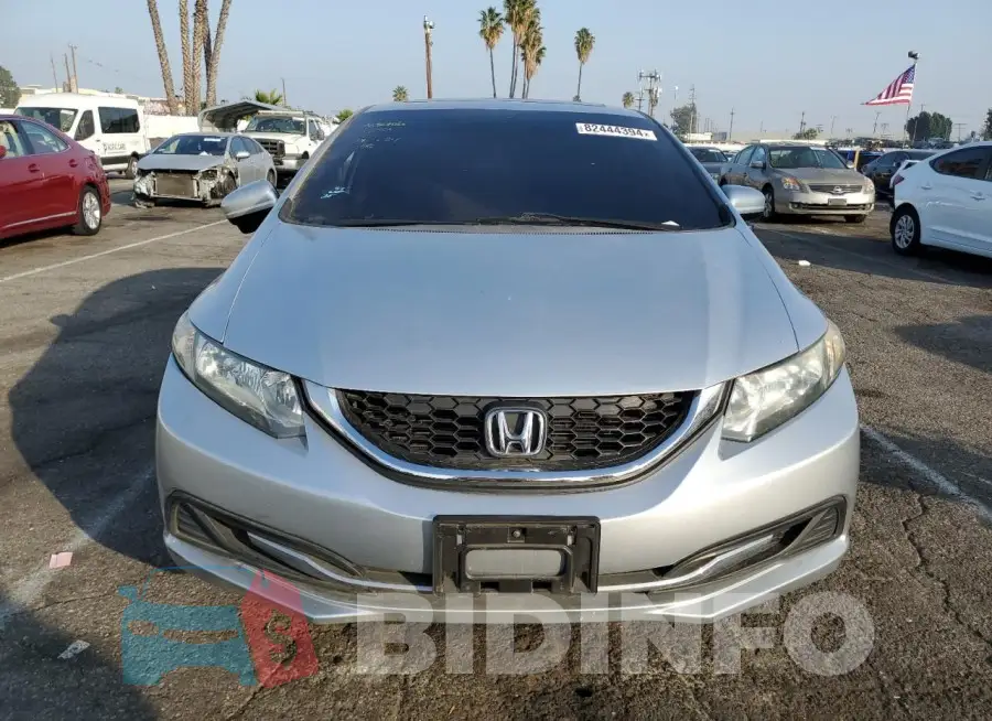 19XFB2F82FE702611 Photo# 5