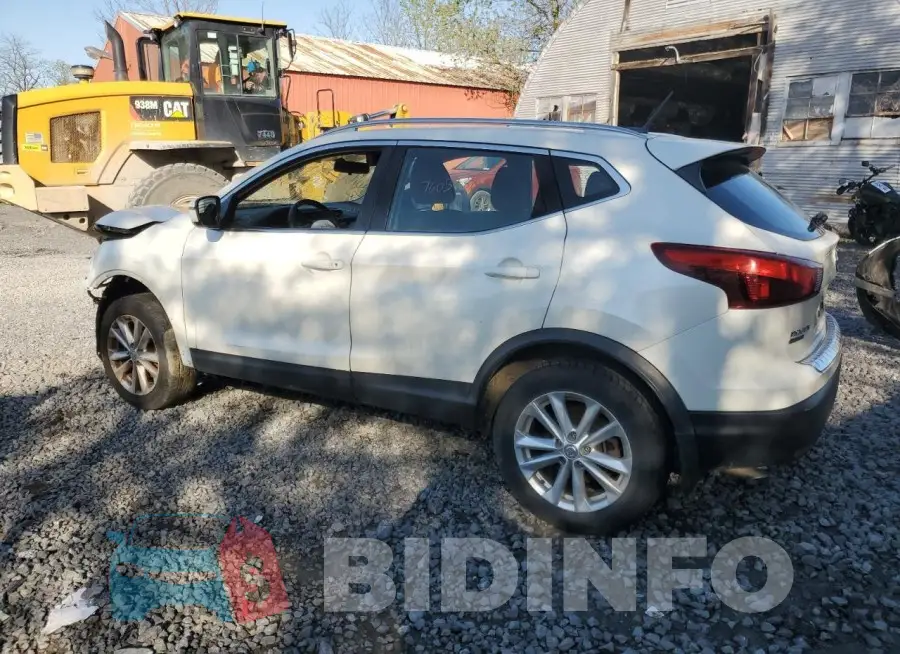 JN1BJ1CR0HW116719 Photo# 2