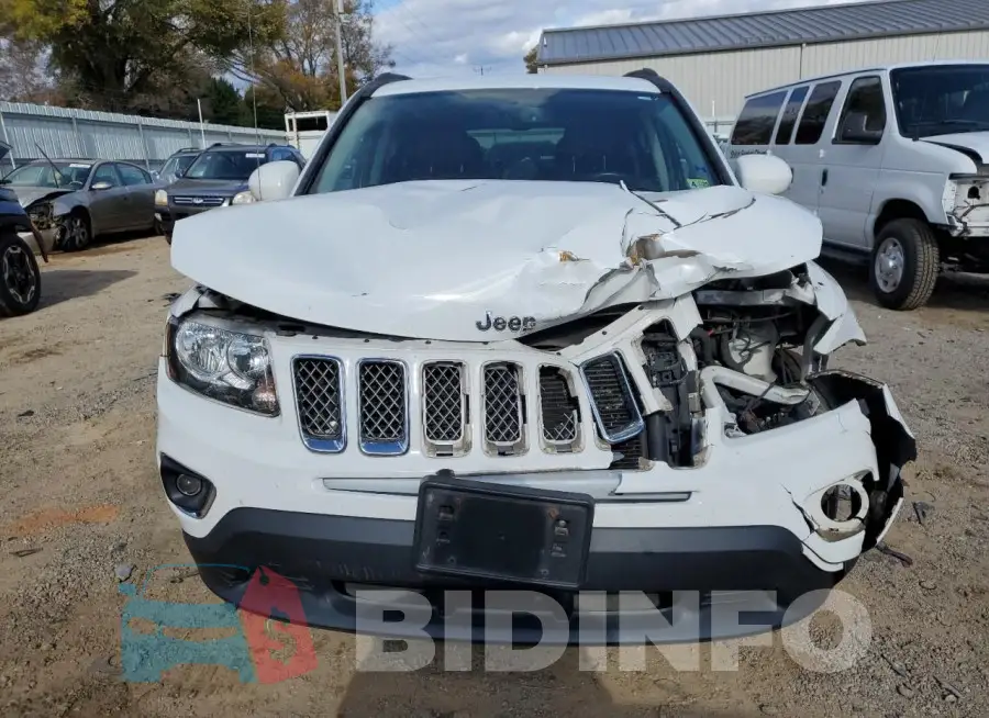 1C4NJDEB9HD111087 Photo# 5