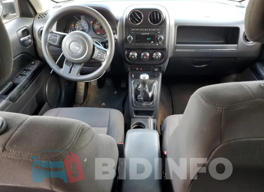 1C4NJRBB9FD366014 Photo# 8