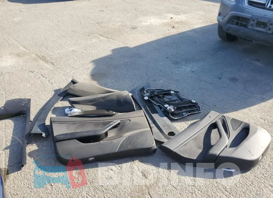 5YJ3E1EA6KF310163 Photo# 12