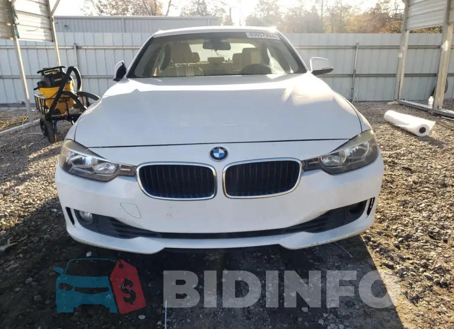WBA3A5G58FNS84382 Photo# 5