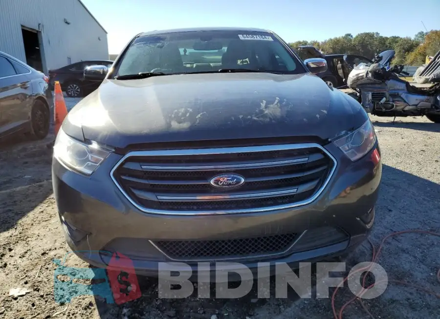 1FAHP2F88FG171639 Photo# 5