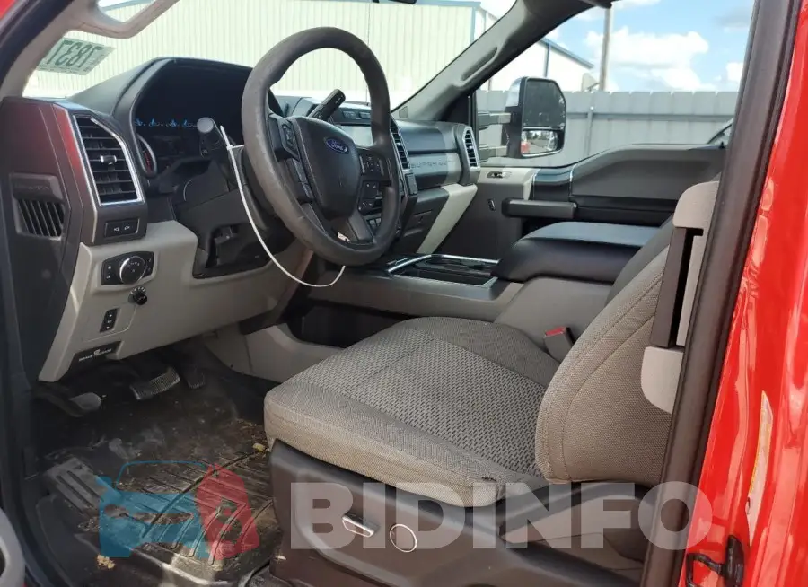 1FT8X3BT3HEB67118 Photo# 8