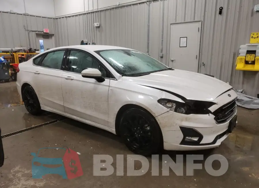 3FA6P0HD1KR133632 Photo# 4