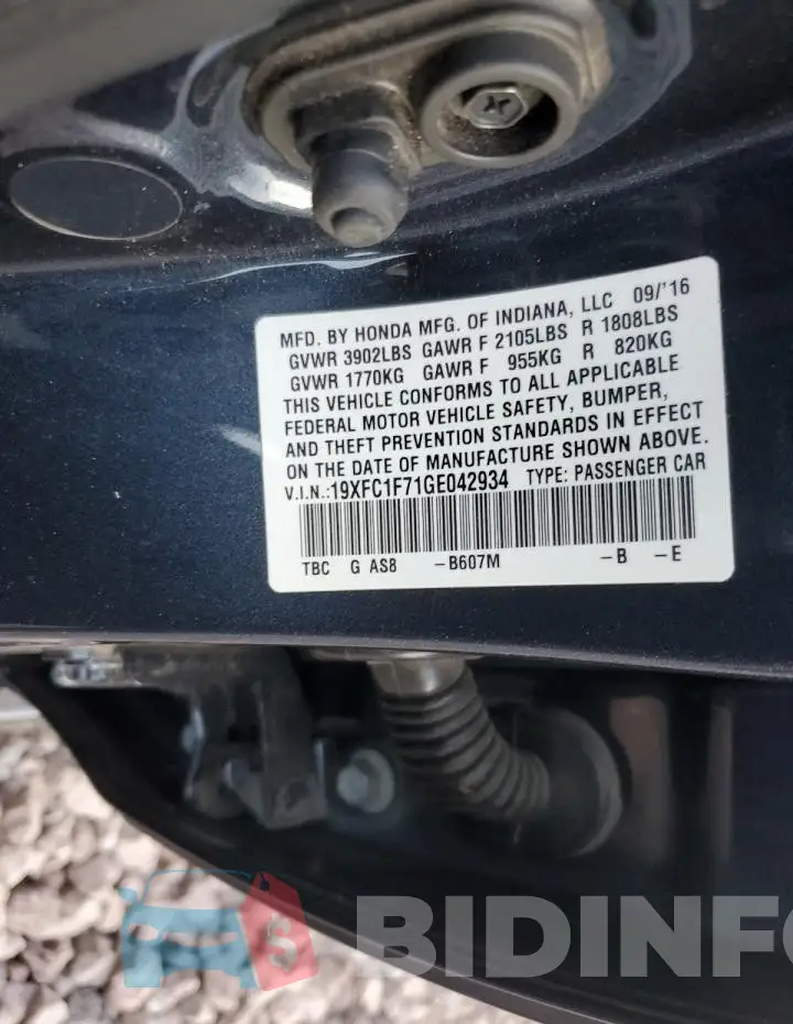 19XFC1F71GE042934 Photo# 12
